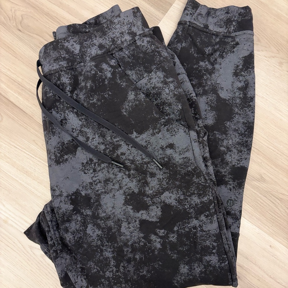 Lululemon mens jogger size Large